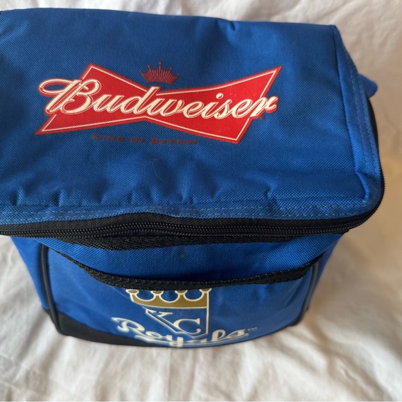 Kansas City Royals blue nylon insulated Budweiser cooler. - Picture 2 of 9